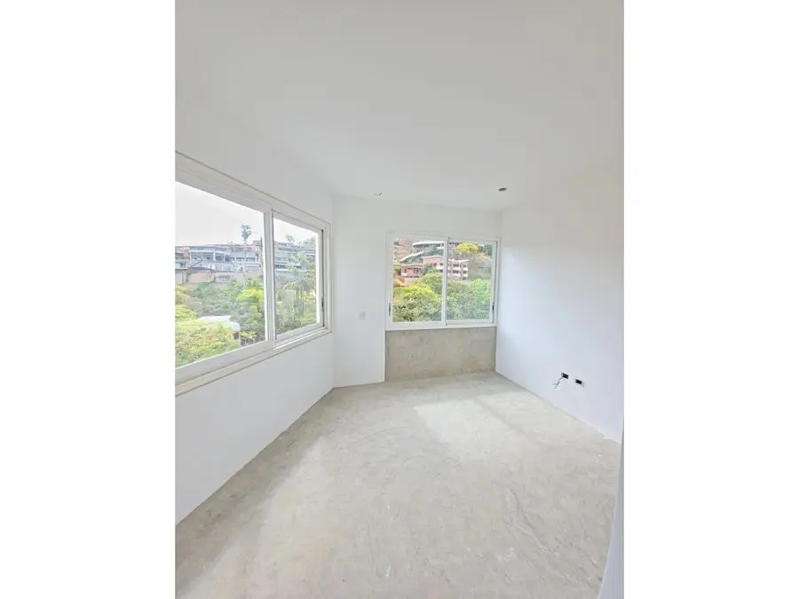 PENT HOUSE EN VENTA 205 M2 - URB LOMAS DE LAS MERCEDES - 14