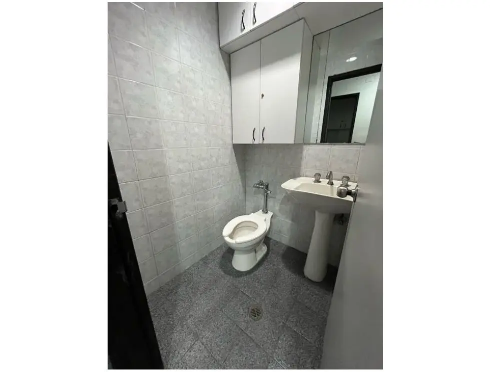 Se vende/Alquila edificio industrial 3.200m2 Boleita Sur 1881 - 13