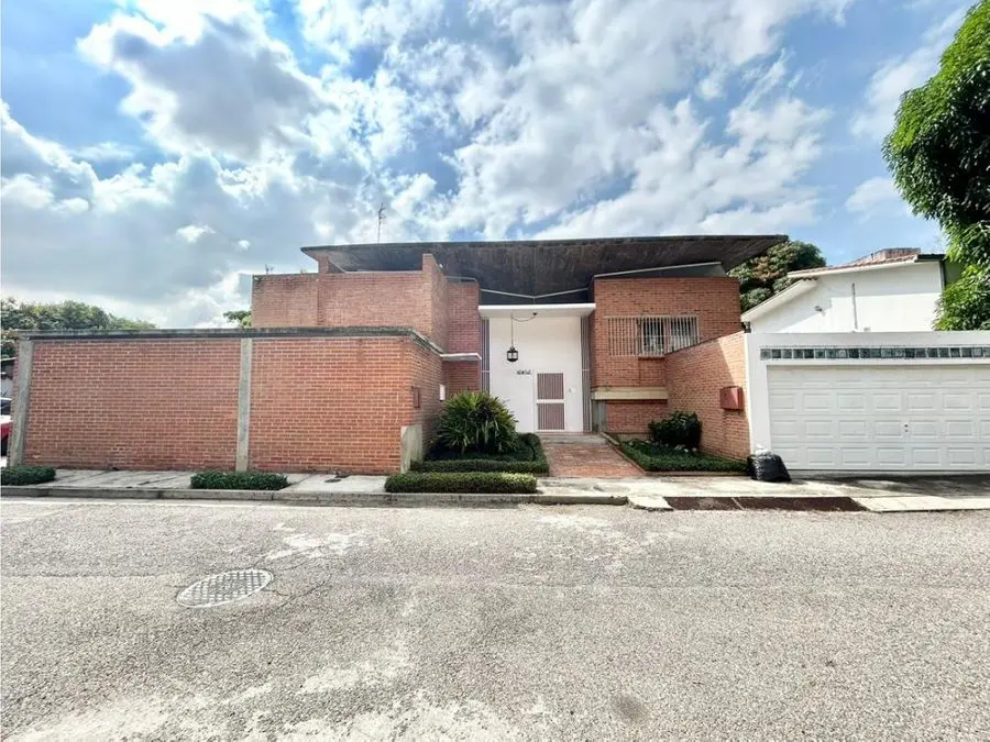 Se vende casa 500m² 5h+s/4b+s/3p Sebucan