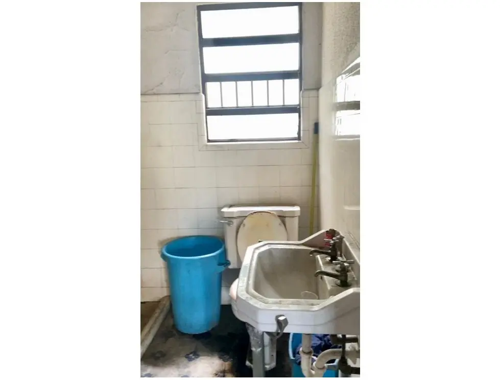 Local Comercial y galpon en Venta Av.Sucre de Catia de 800m2 - 4