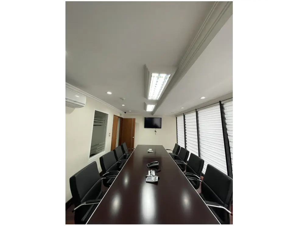 En venta edificio de 1490m2/10b/10p Los Chaguaramos - 23