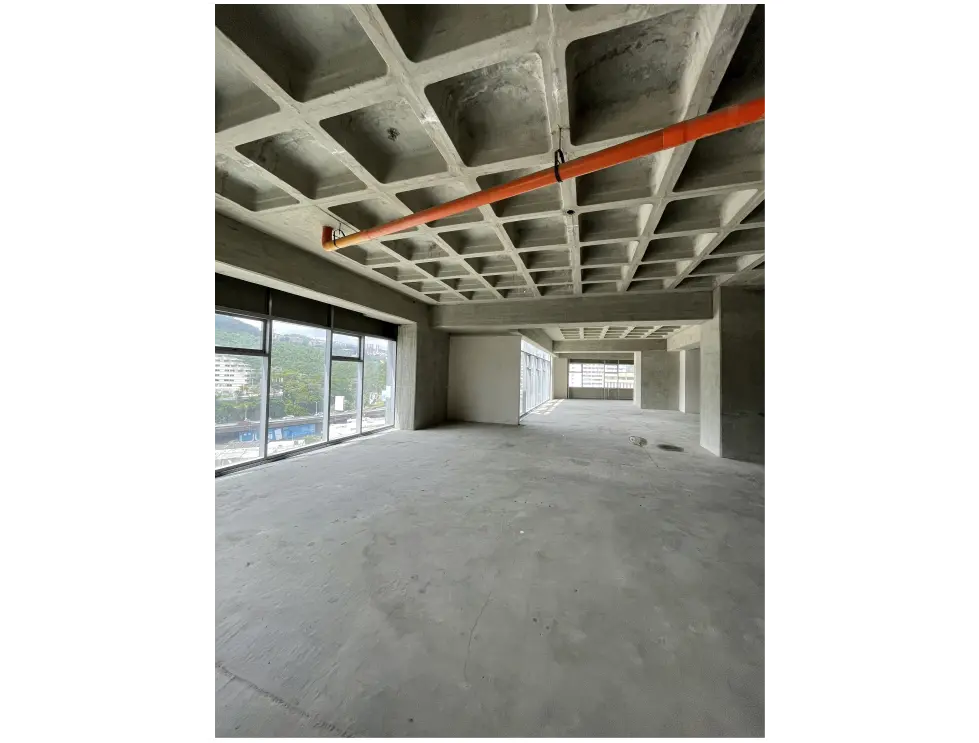 Se alquila oficina de 200m2 en Las Mercedes - 5