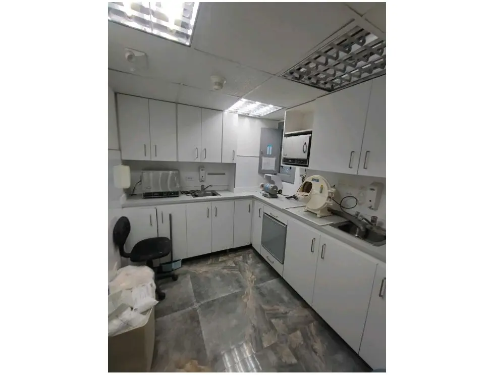 Vendo oficina 92m2 La Castellana 2869 - 21