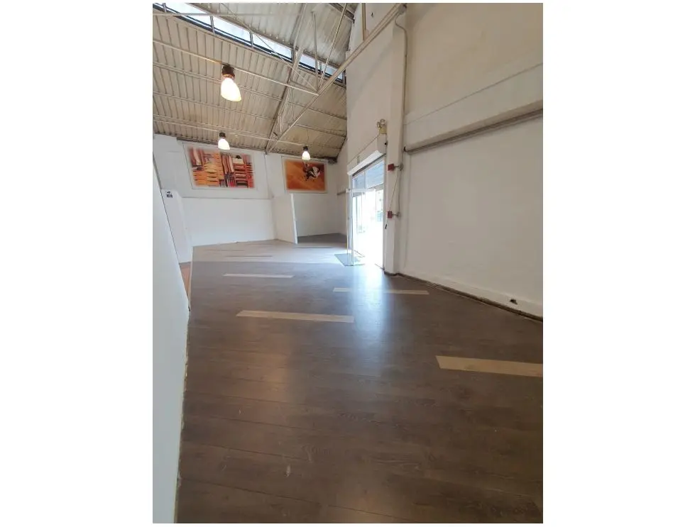 Venta de excelente Galpón en Chacao 308m2 - 3