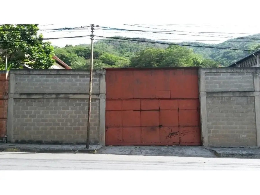 En Venta Galpon Zona Industrial en Guarenas. Estado Miranda - 47