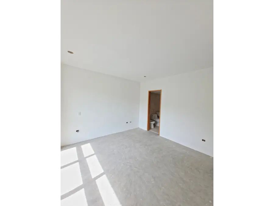PENT HOUSE EN VENTA 205 M2 - URB LOMAS DE LAS MERCEDES - 13