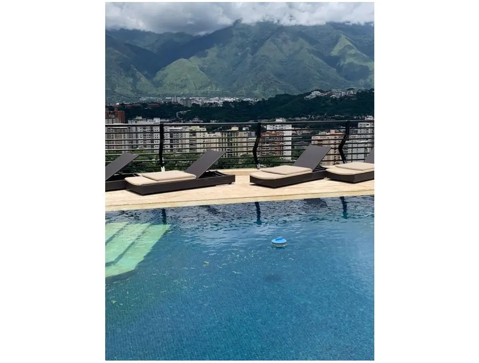 Se vende casa 780m2 7h/7b/8p Cerro Verde 6472 - 14