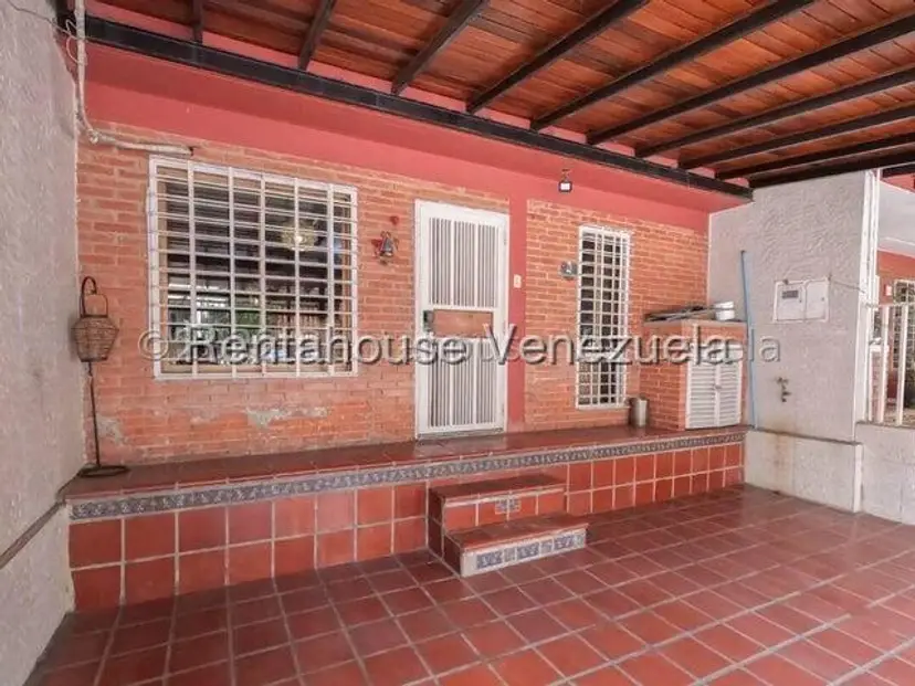 Casa (1 Nivel) en Alquiler en Club Hipico Las Trinitarias, Lara