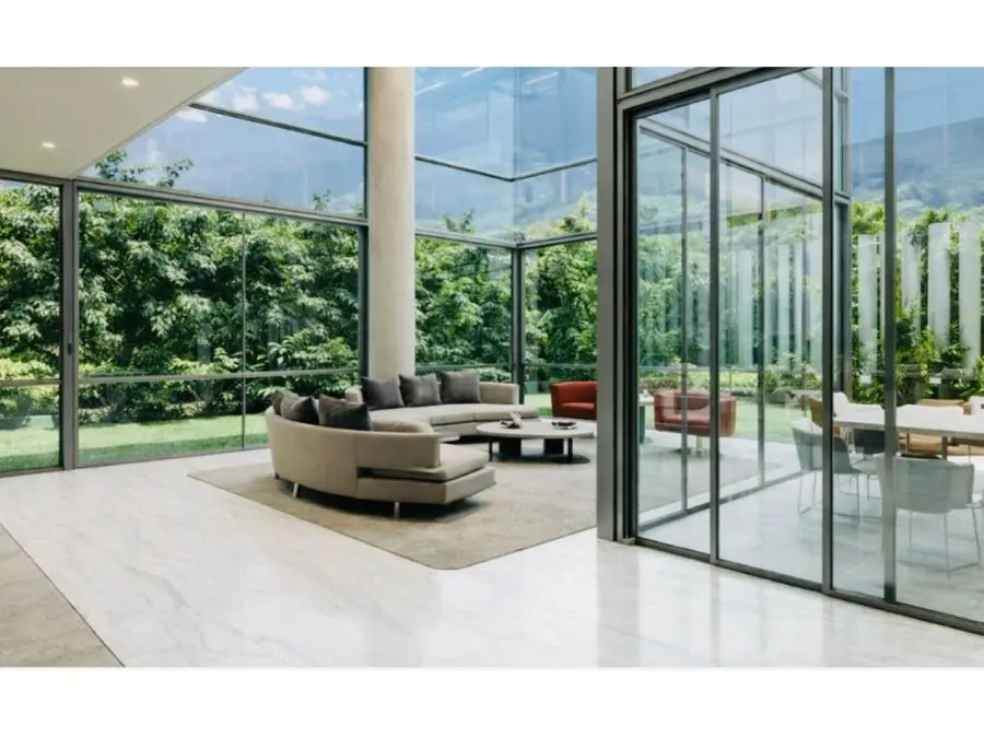 Se vende PB 724m2 4H+S/4.5B+S/5P Altamira - 4