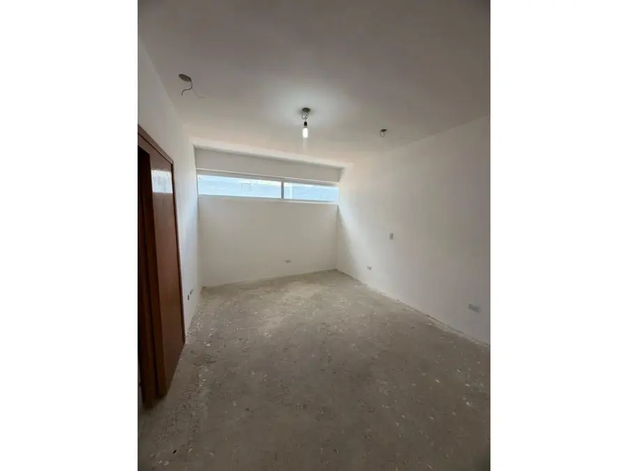 SE VENDE CASA EN ALTO HATILLO DE 750MTS - 6