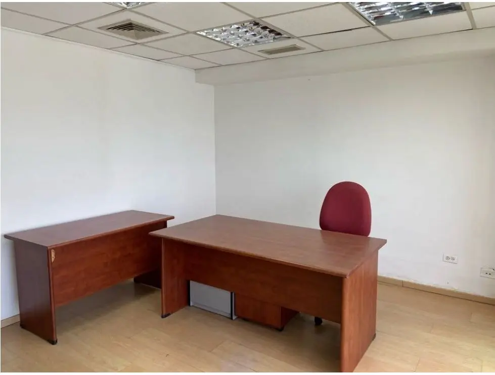 Se vende oficina 223m2 Chacao 9674 - 3