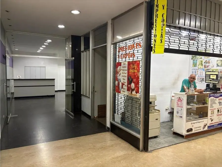 Vta/Sabana Grande/2 oficinas colindantes 99m2+70m2/5of/2B/recepcion - 9