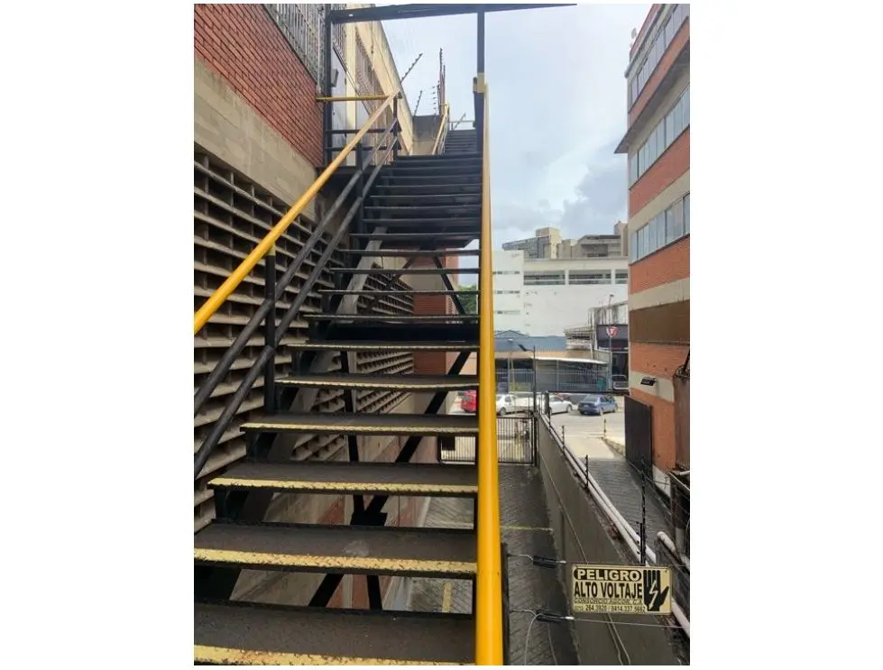 Vendo galpón 4000m2 La Urbina 1649 - 8