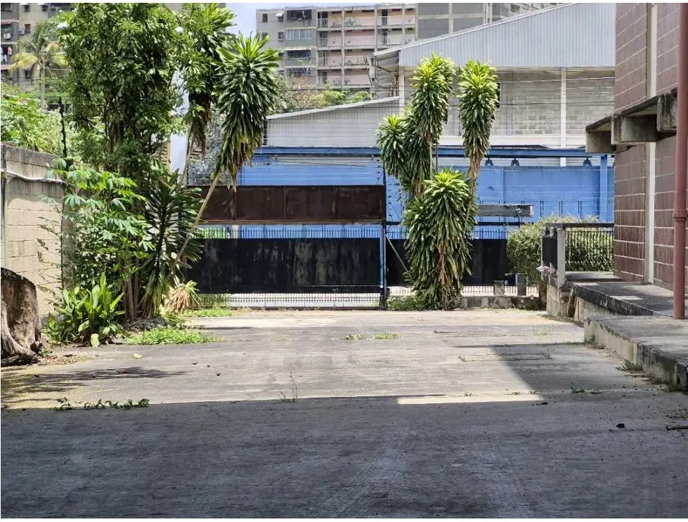 Vendo edificio industrial 7398m2 Guarenas 9744 - 4