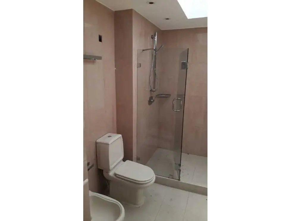 Se vende casa 1100m2 La Lagunita 8769 - 9