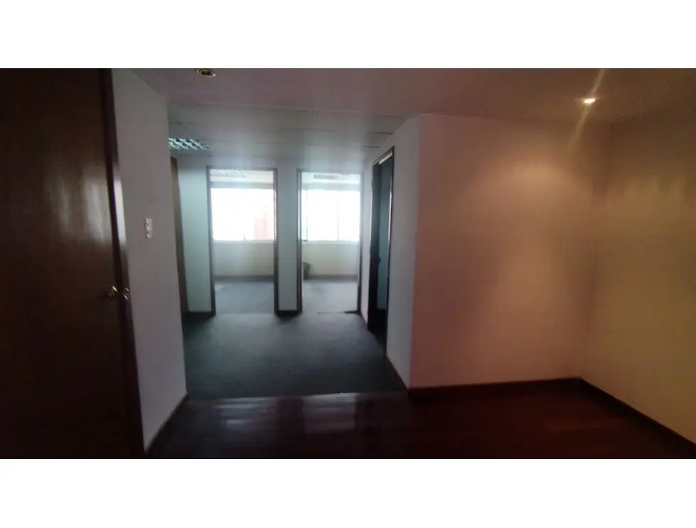 Se vende/alquila Oficina 150m² Libertador - 25
