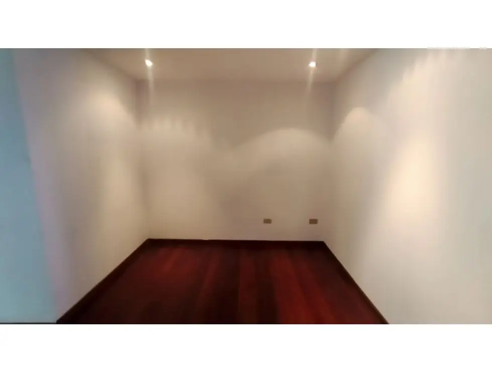 Se vende/alquila Oficina 150m² Libertador - 15