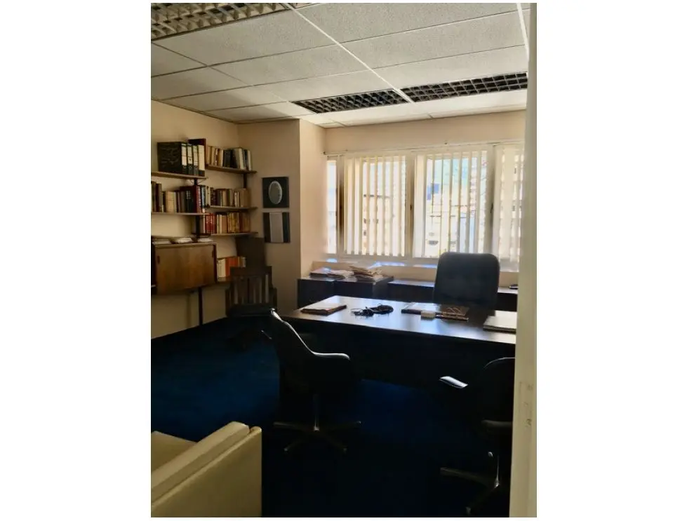 Se vende oficina 217m2 Altamira 0418 - 6