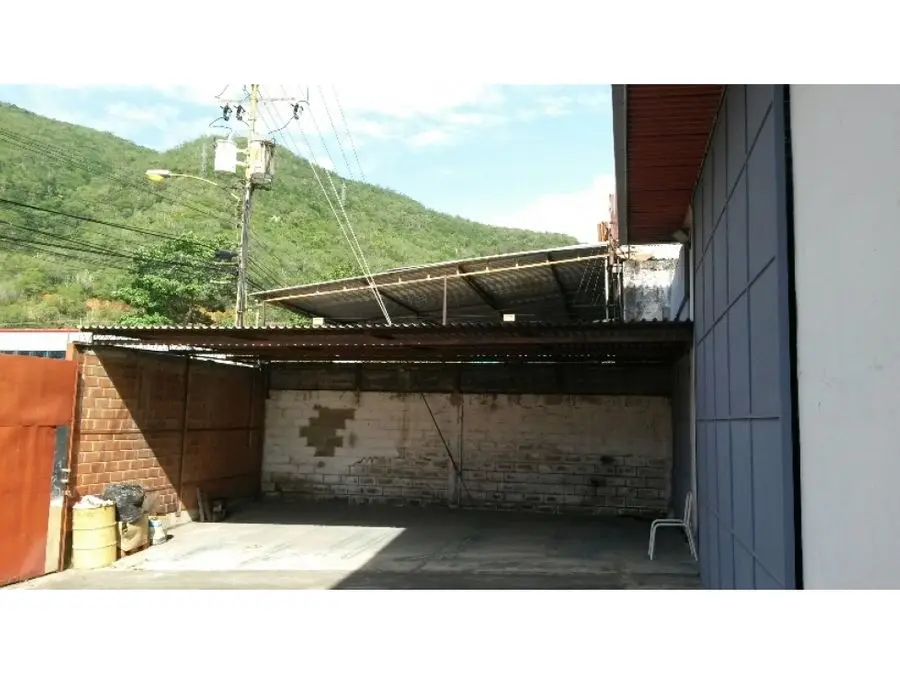 En Venta Galpon Zona Industrial en Guarenas. Estado Miranda - 7