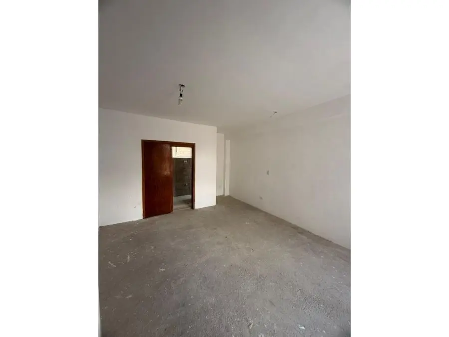 SE VENDE CASA EN ALTO HATILLO DE 900MTS2 - 6