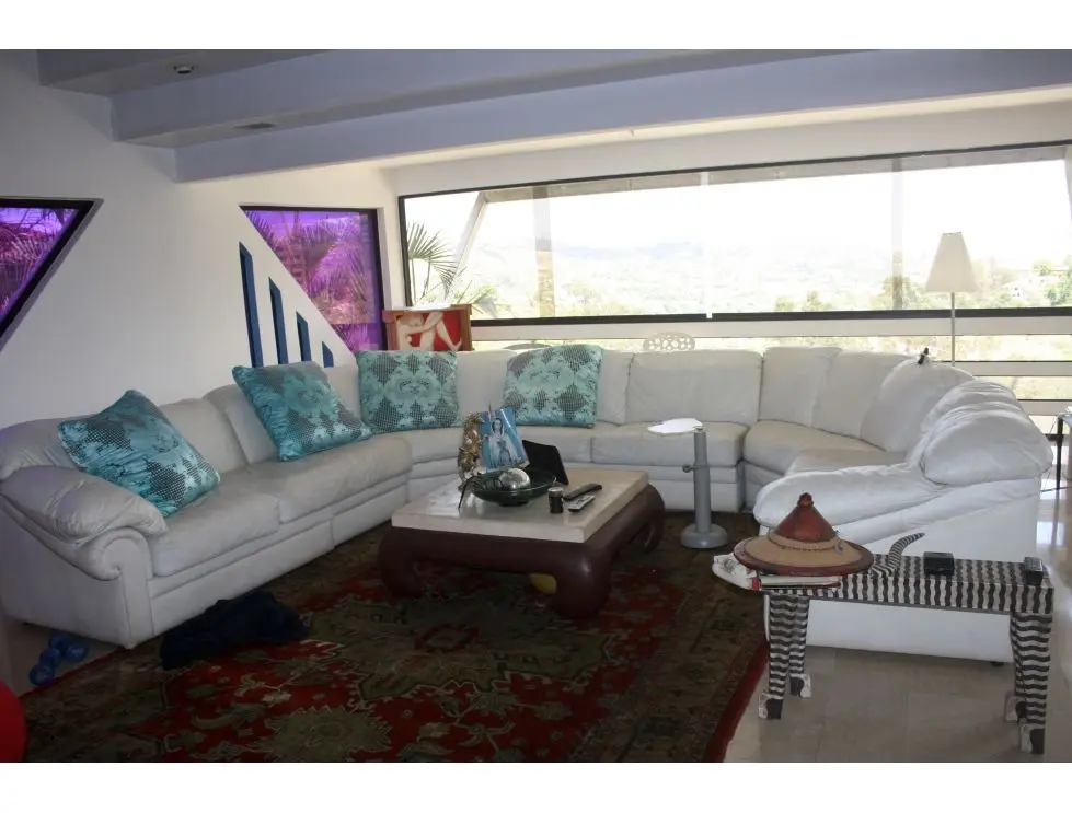 Se vende casa 600m2 5h/5b/4p El Peñon 6808 - 4