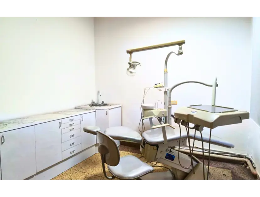 Cubiculo Odontologico en alquiler Urb San Bernandino, 15mt2 25-121
