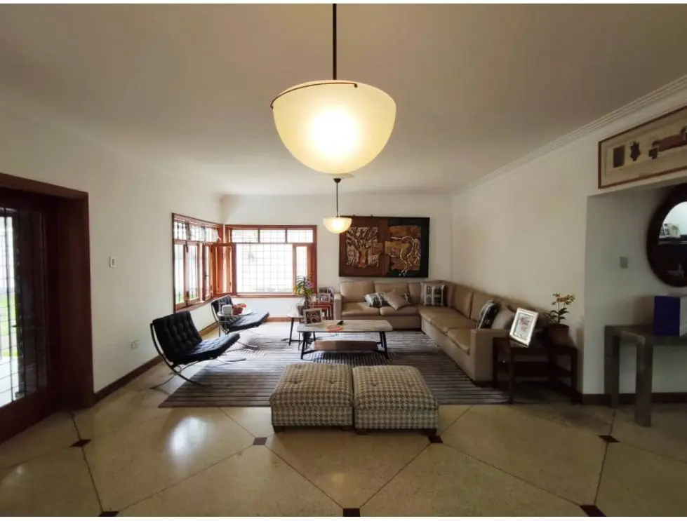Se Alquila casa 1000m² 6h+s∕ 8b+s∕ 12p en Altamira - 6