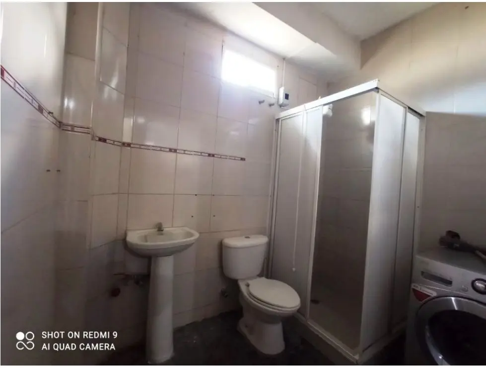LOCAL COMERCIAL - BOLEÍTA SUR - 75 Mts2 - 10