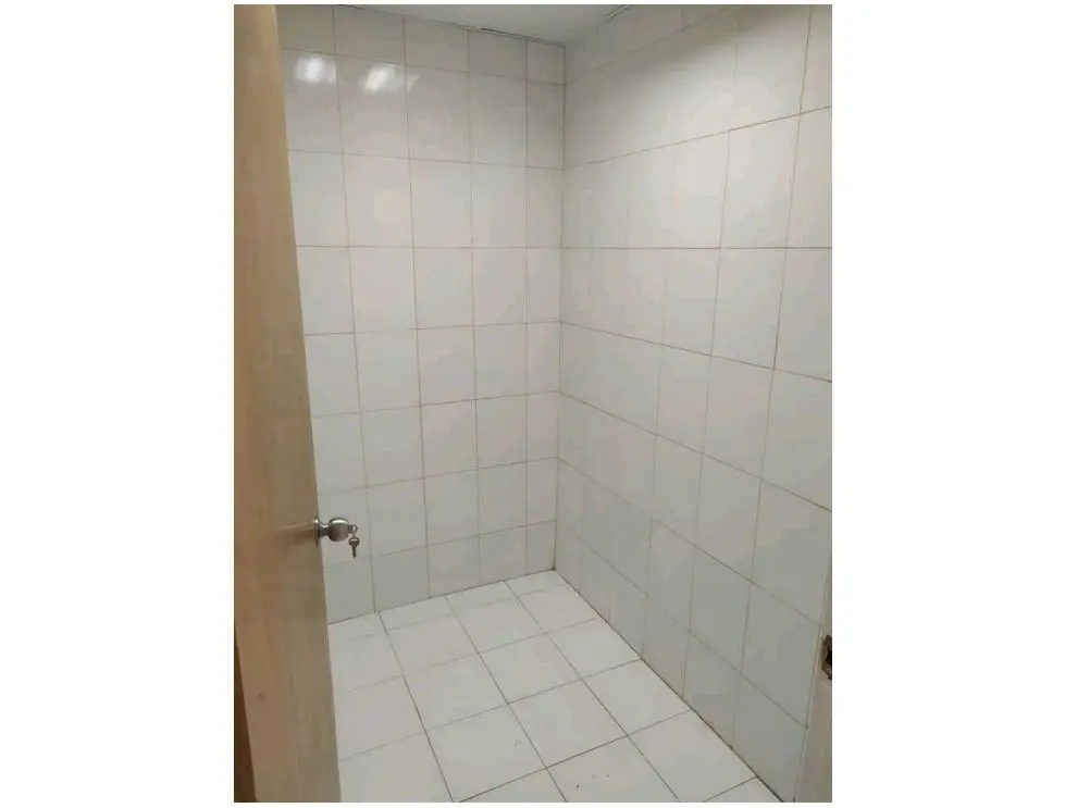 Vendo/alquilo edificio comercial 255m2 Chacao 9297 - 7