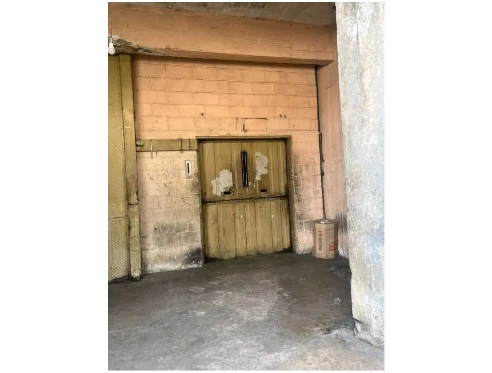 VENTA/ALQUILER PISO INDUSTRIAL, RUIZ PINEDA, CARICUAO - 25