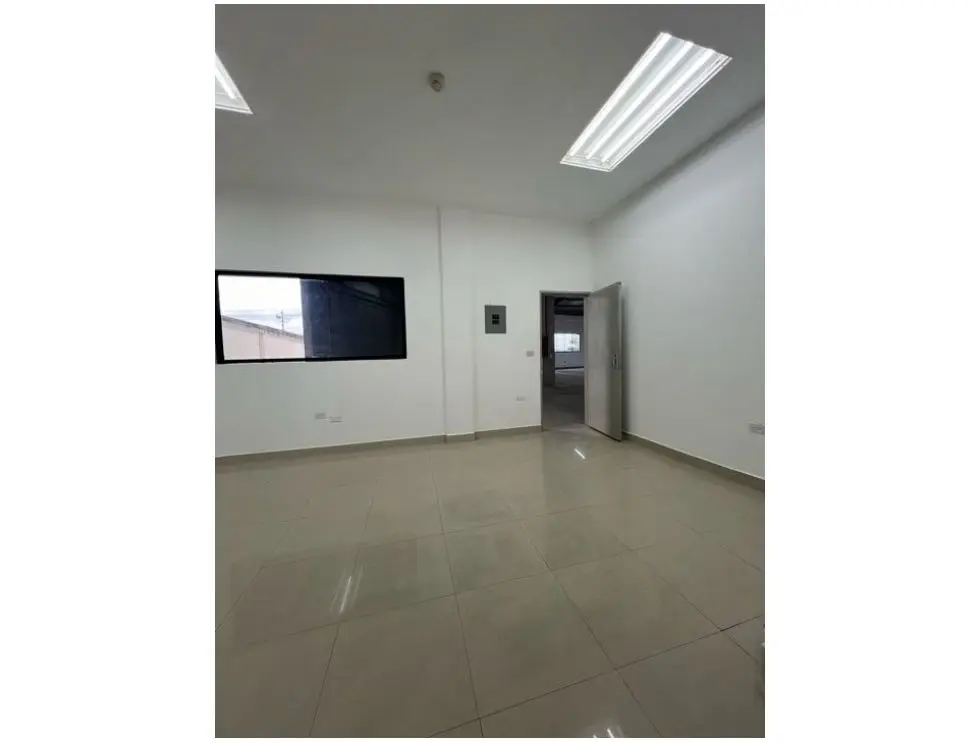 Se alquila galpón 650m2 Mariches 7821 - 16