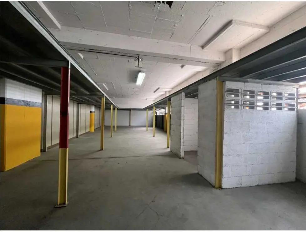 VENTA/ALQUILER PISO INDUSTRIAL, RUIZ PINEDA, CARICUAO - 33
