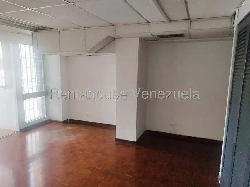 Apartamento (1 Nivel) en Venta en Bello Monte, Distrito Metropolitano - 16