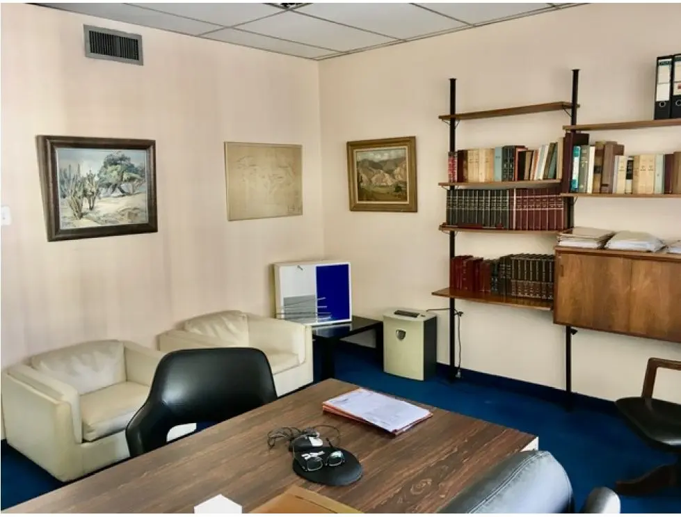Se vende oficina 217m2 Altamira 0418 - 9