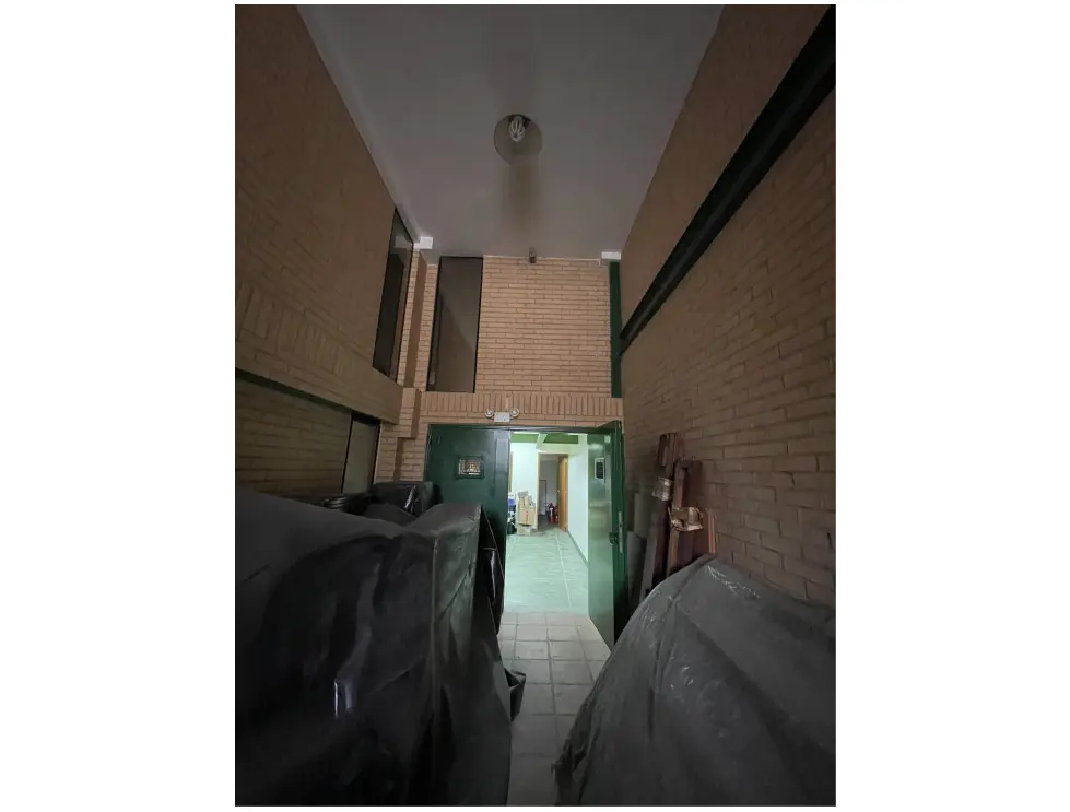 En venta edificio de 1490m2/10b/10p Los Chaguaramos - 7