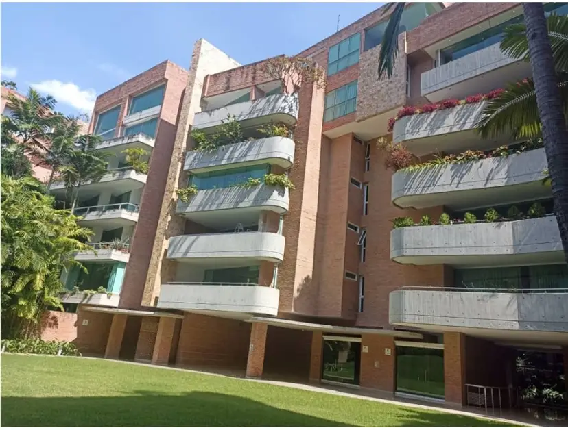 Se alquila Ph 440m2 Campo Alegre 9177