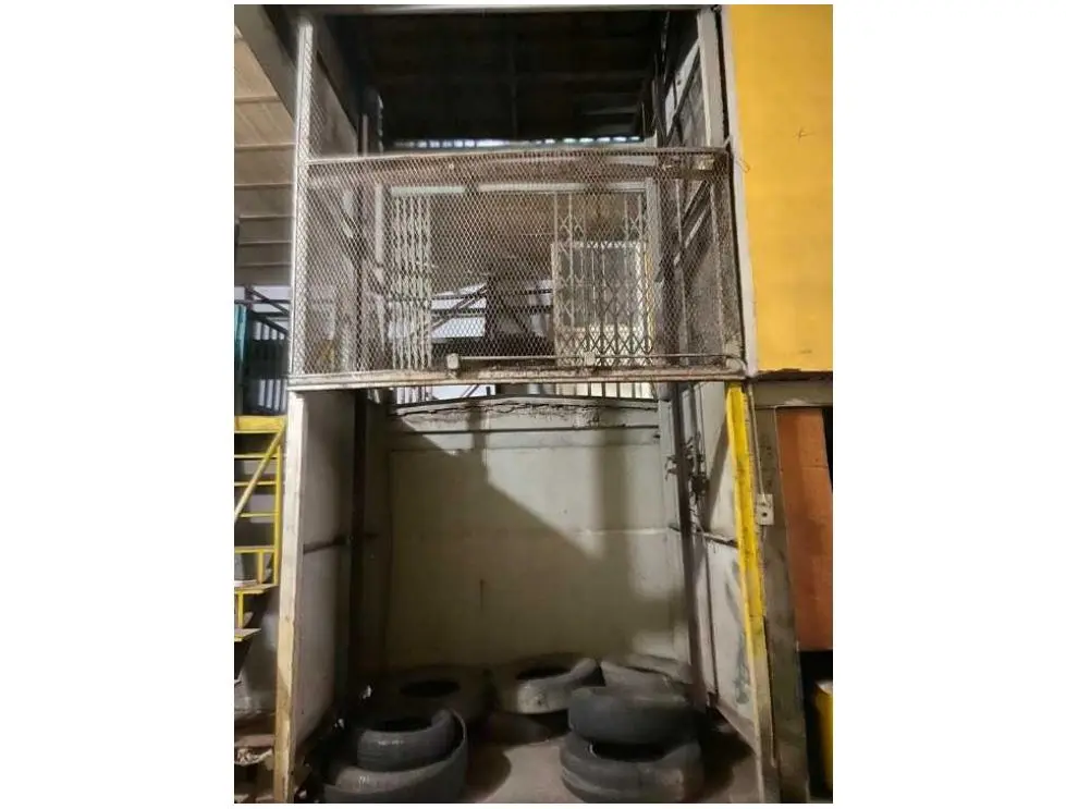 Vendo galpón industrial 442m2 El Cementerio 2087 - 15
