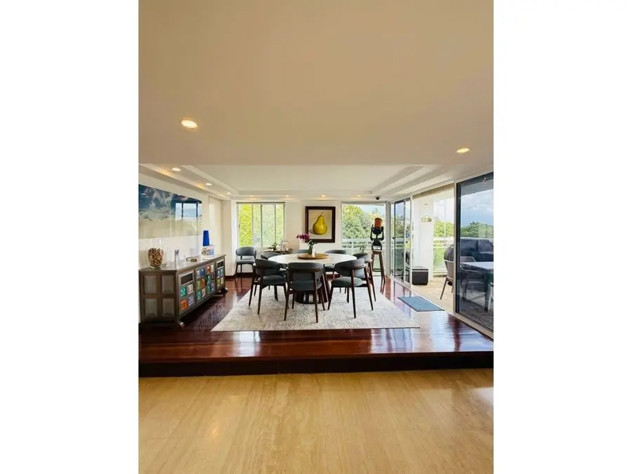 En venta PH DUPLEX 268m2 3H+S/3.5B+S/3P Los Samanes