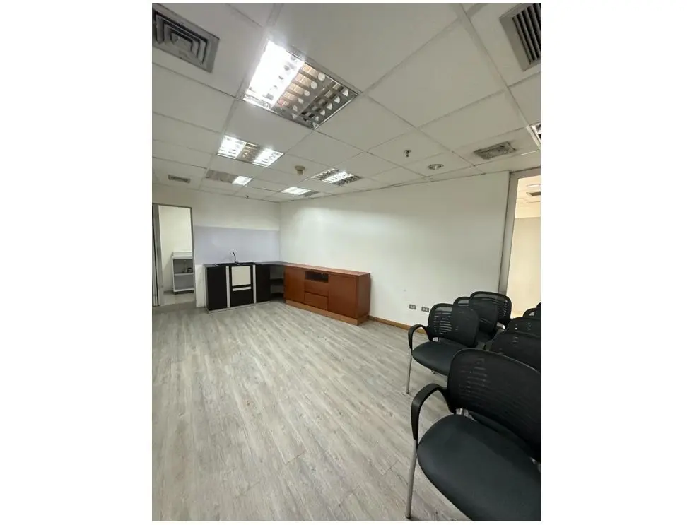 OFICINA EN ALQUILER 500 M2 - CHACAO - 12