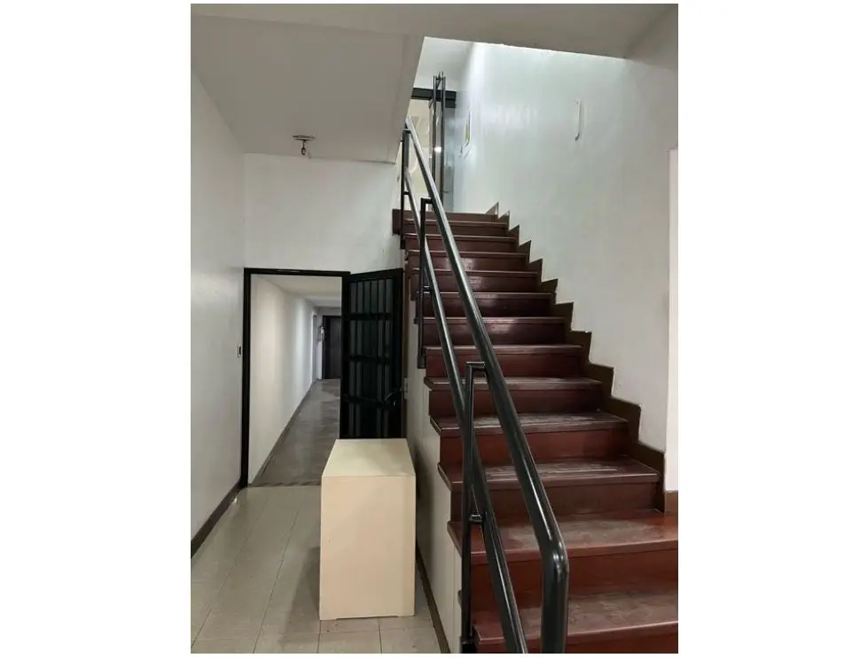 Se vende/Alquila edificio industrial 3.200m2 Boleita Sur 1881 - 3