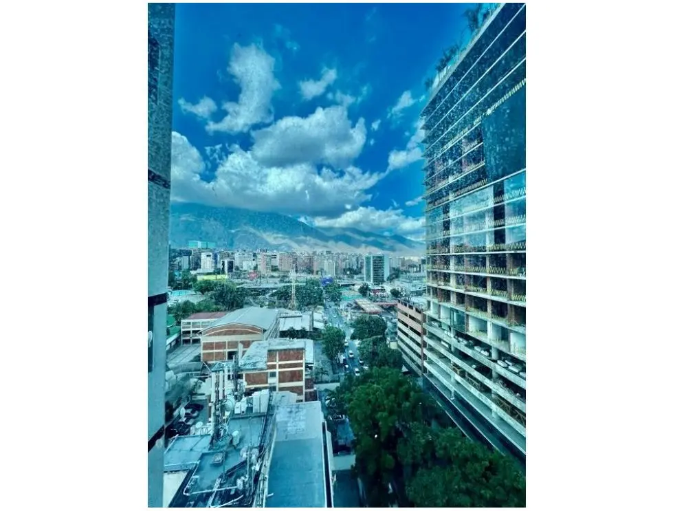 Se vende oficina 87m2 Las Mercedes - 7