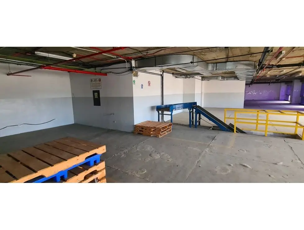 Vendo oficina 1.474m2 Boleita Norte 8187 - 51