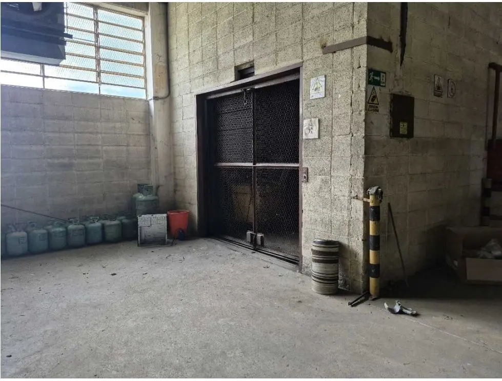 Vendo edificio industrial 7398m2 Guarenas 9744 - 22