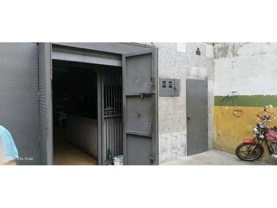 Alquilo local 180m2 Santa Rosalía 4698 - 4