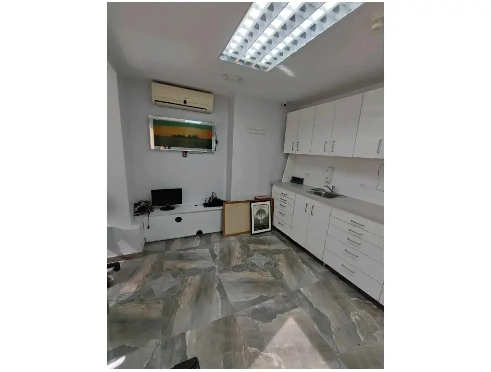 Vendo oficina 92m2 La Castellana 2869 - 23