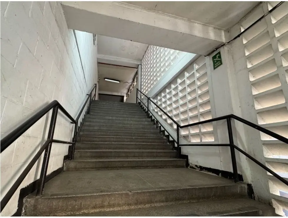 En Venta Galpon Edificio Industrial en San Martin. Libertador Caracas - 4