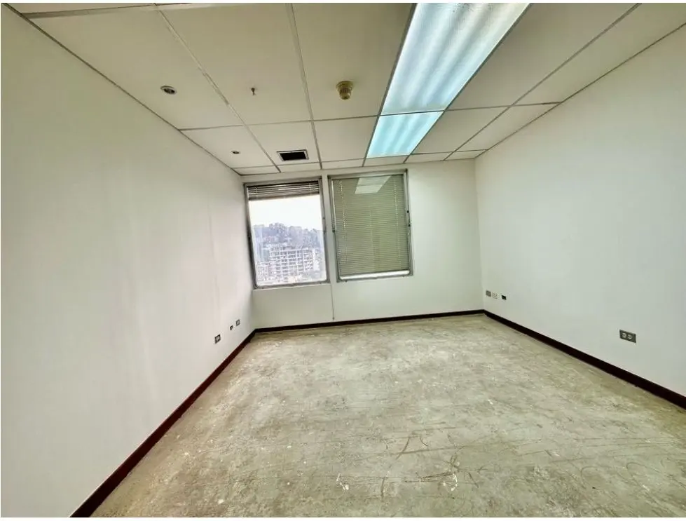 Se alquila oficina 220m2 2b/5p Las Mercedes - 7