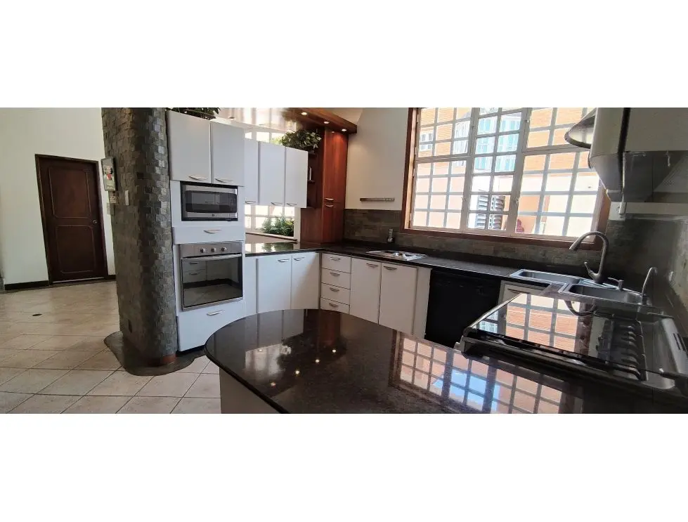 Vendo casa 558m2 5h+2s/5.5b+s/7p La Lagunita C. Club 3148 - 22