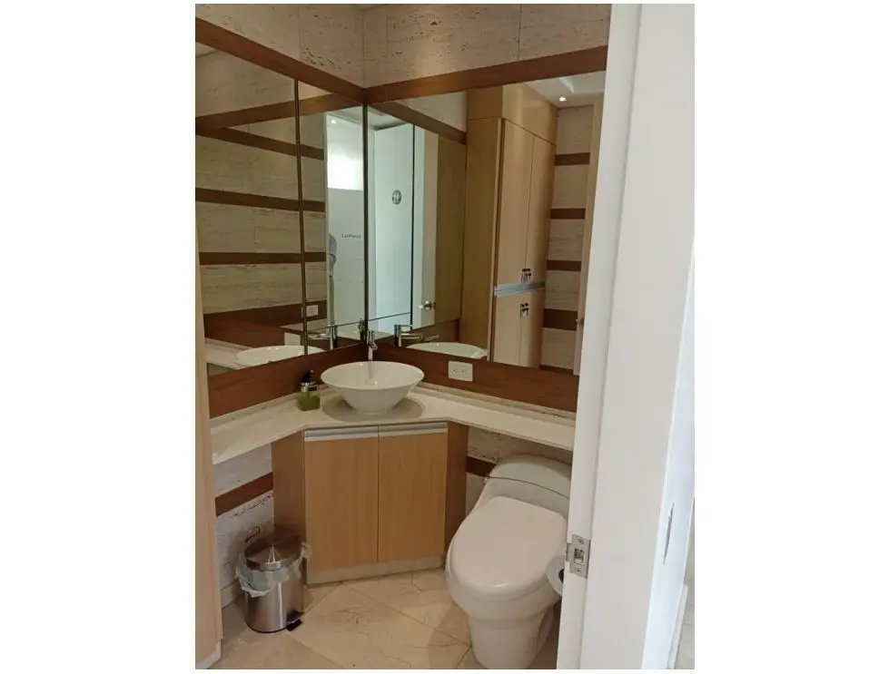 Se vende consultorio 118m2 La Trinidad 3405 - 2