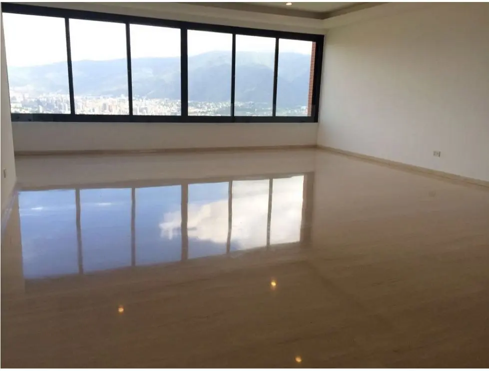 Se vende PH 550m2 4h+s/5.5b+s/5p L.San Roman 5955 - 4
